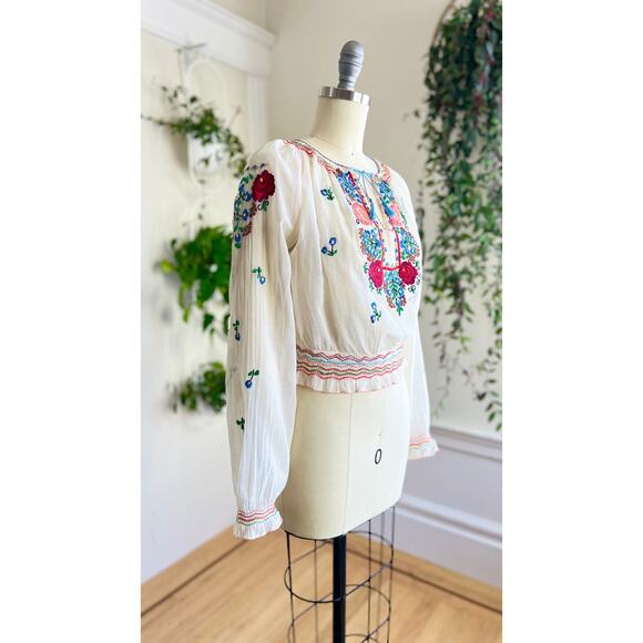 Vintage 1930s Peasant Top 30s Hungarian Floral Embroidered White Folk Blouse - Picture 5 of 10